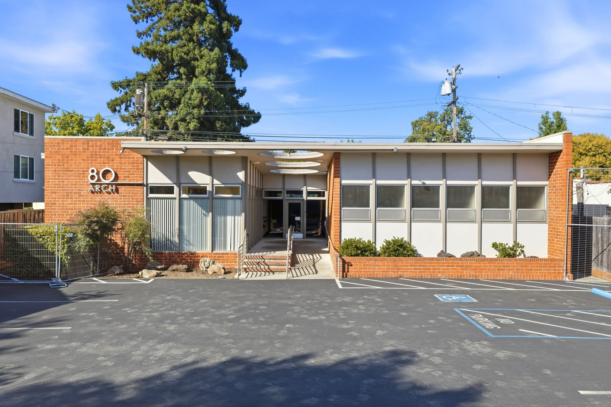 80 Arch St, Redwood City, CA for Sale