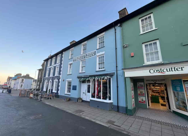 19 Market St, Aberaeron, DYF for Sale
