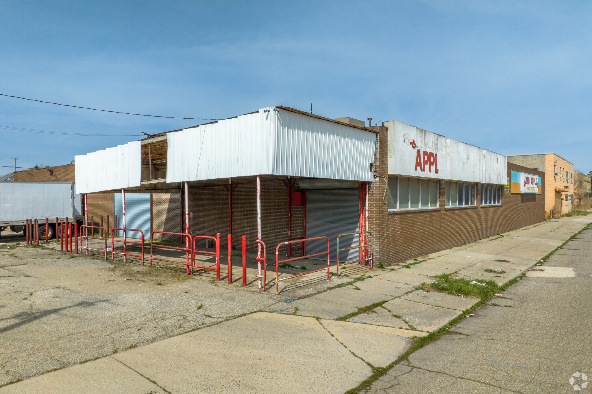 52 Bartlett St, Highland Park, MI for Sale