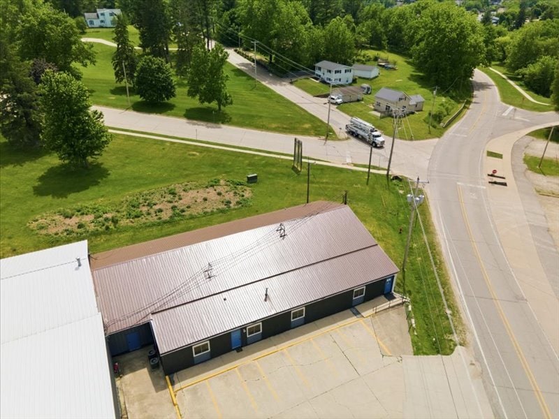 301 Old Dubuque Rd, Anamosa, IA for Sale