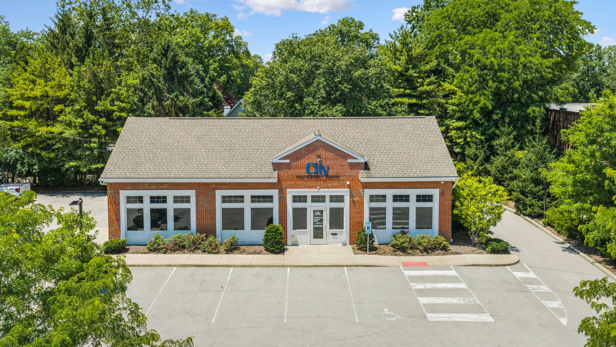 923 N High St, Worthington, OH for Sale
