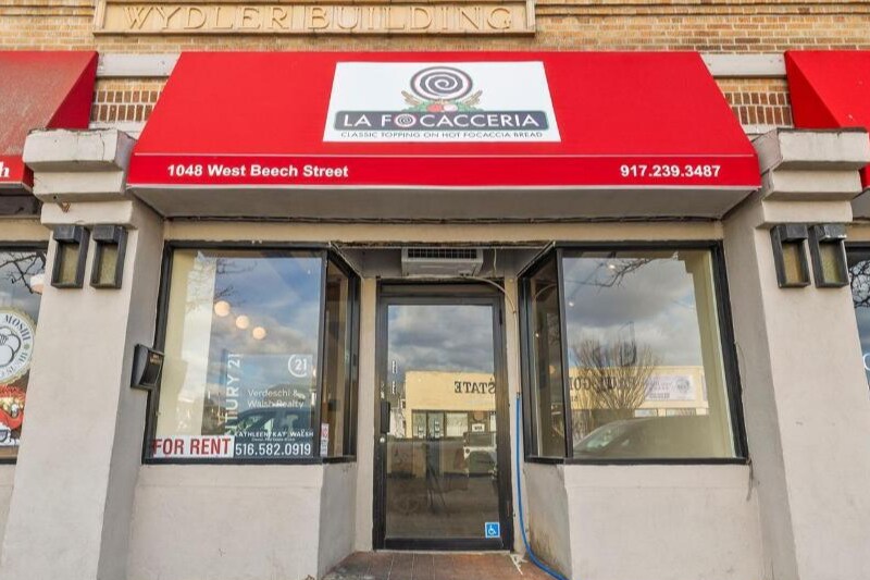 1048 W Beech St, East Atlantic Beach, NY for Rent