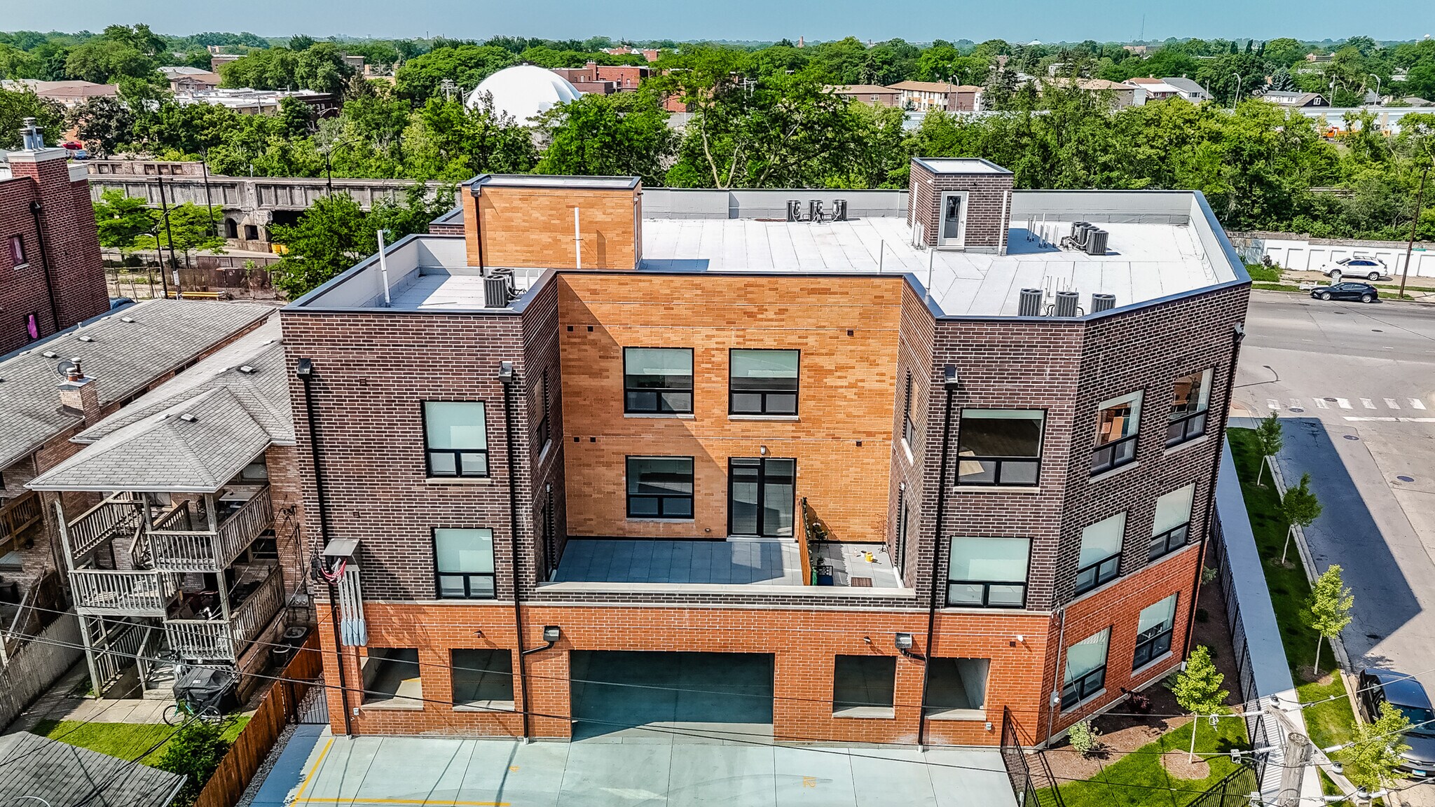 5069 N Northwest Hwy, Chicago, IL for Sale