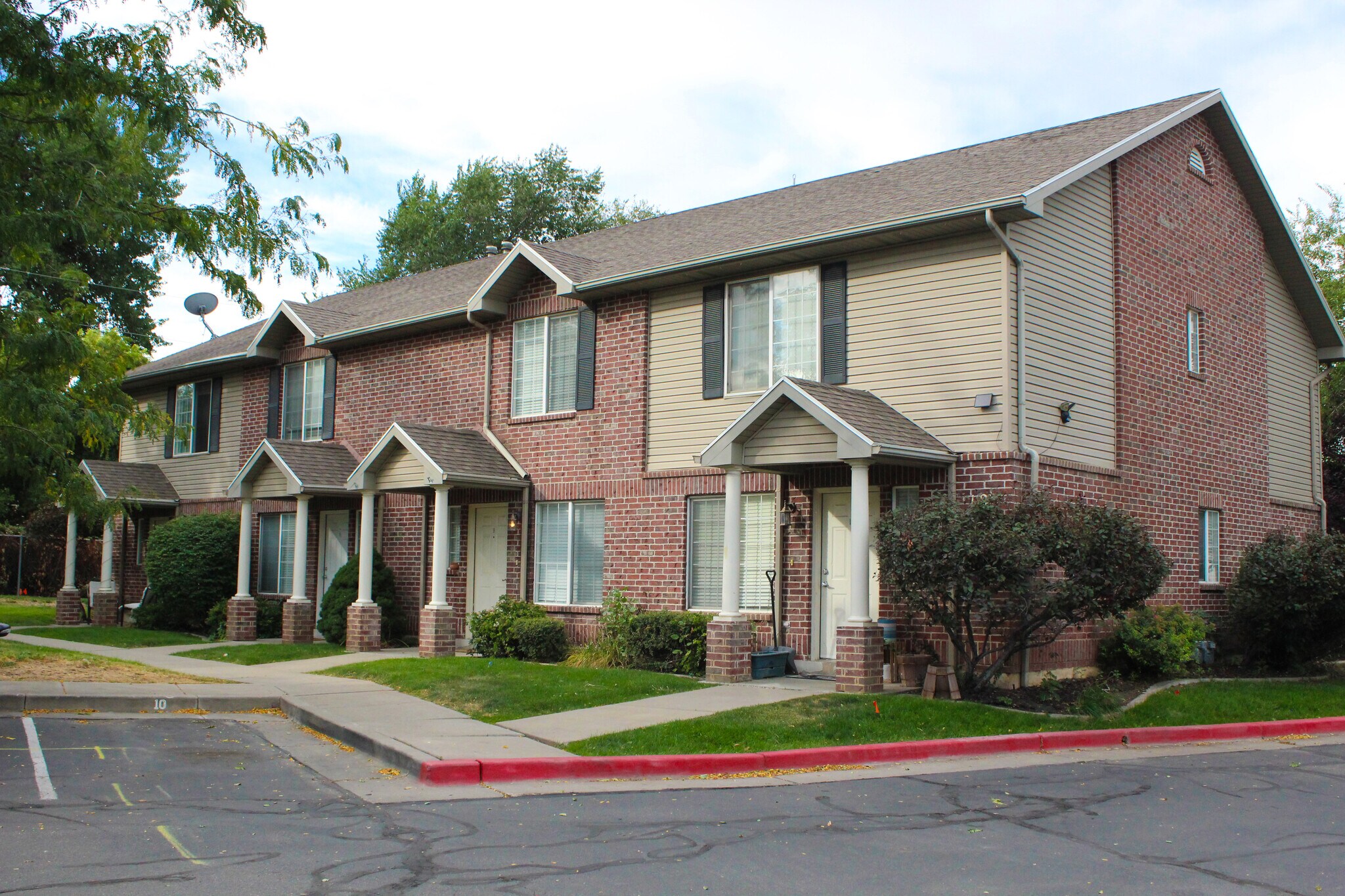 1115-1145 N Main St, Bountiful, UT for Sale