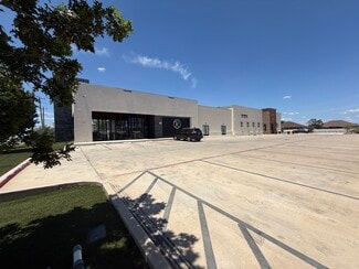 Laredo, TX Specialty - 110 Willow Oak