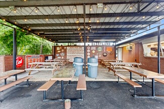 Alvin, TX Fast Food - 1300 S Gordon St