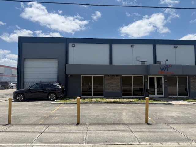 960 W 84th St, Hialeah, FL for Rent