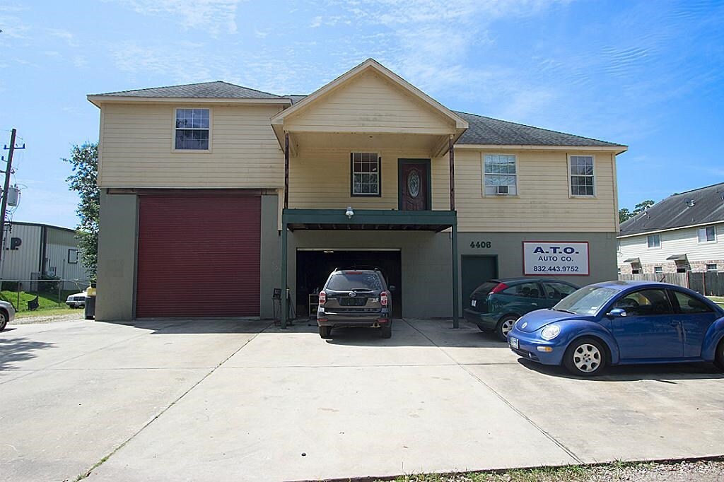 4406 Theiss Rd, Humble, TX for Rent