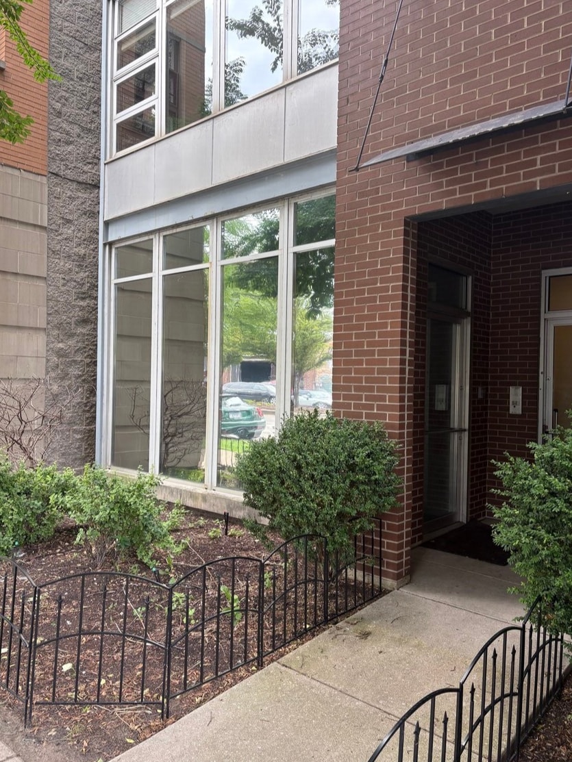 2716 N Ashland Ave, Chicago, IL for Sale