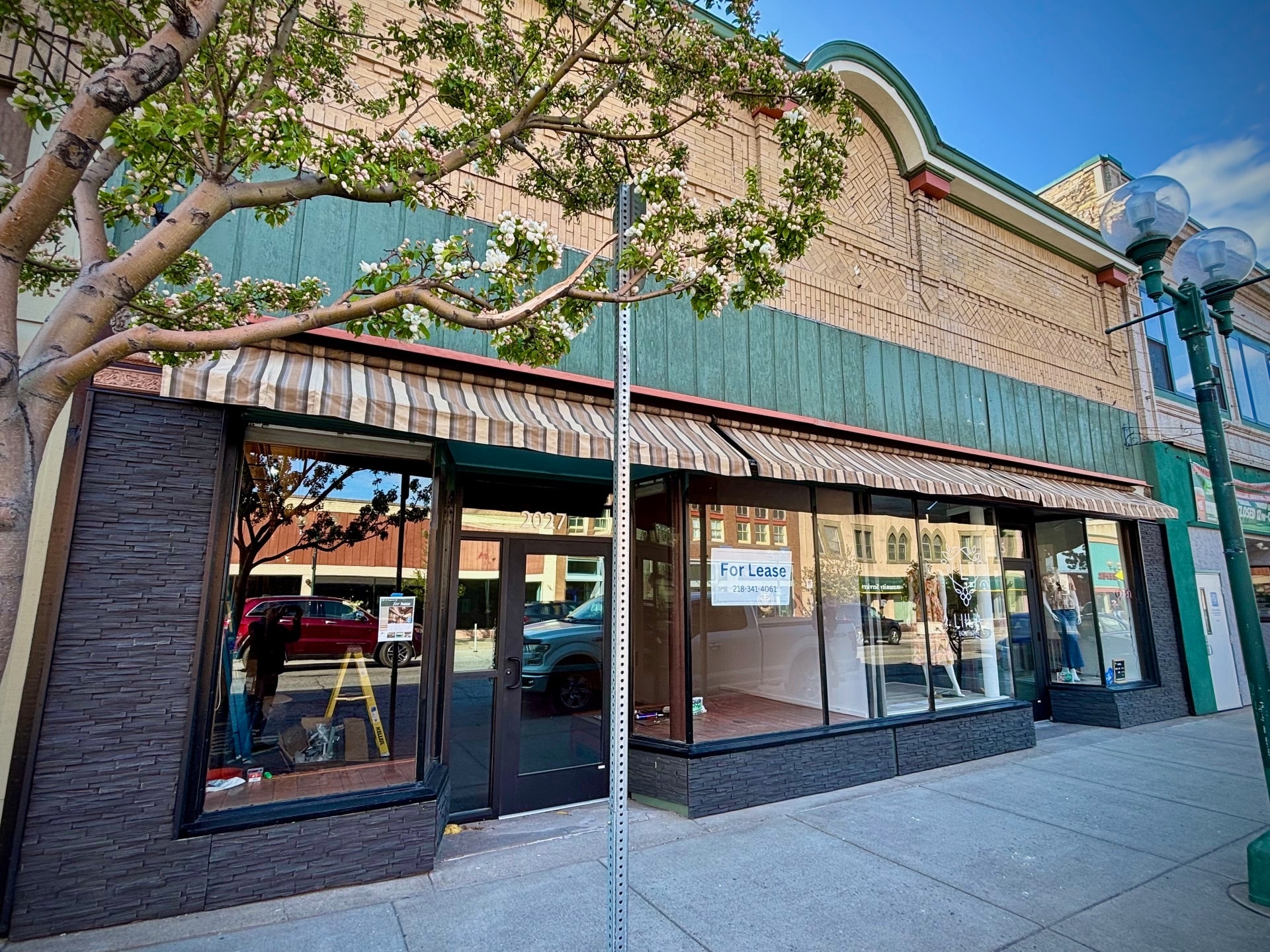 2027 W Superior St, Duluth, MN for Rent