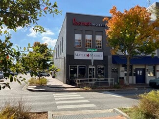 Springdale, AR Retail - 109 W Emma Ave