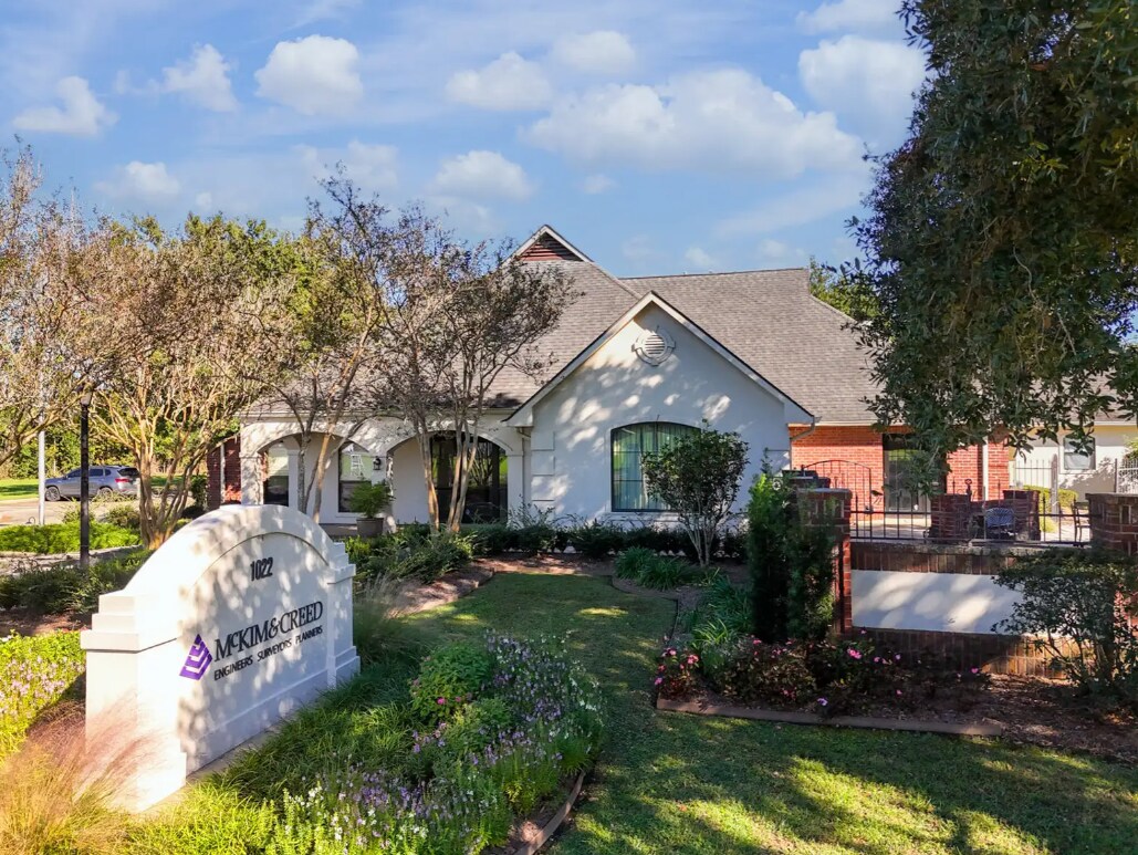 1024 S Purpera Ave, Gonzales, LA for Sale