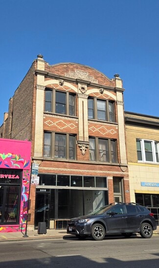 Chicago, IL Retail - 5208 N Clark St