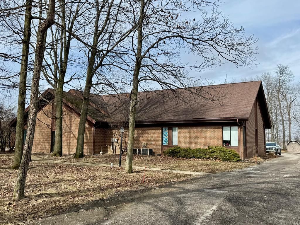 2250 Village Mall Dr, Mansfield, OH for Sale