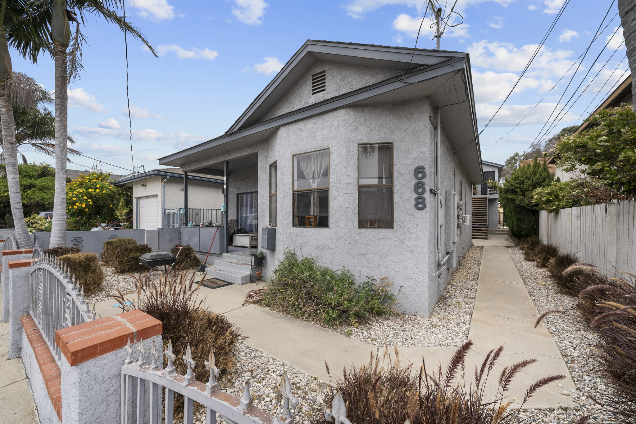 670 W 15th St, San Pedro, CA for Sale