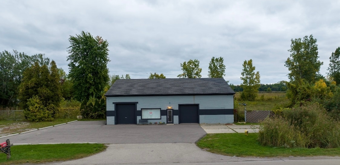 57400-57410 Gratiot Ave, New Haven, MI for Sale