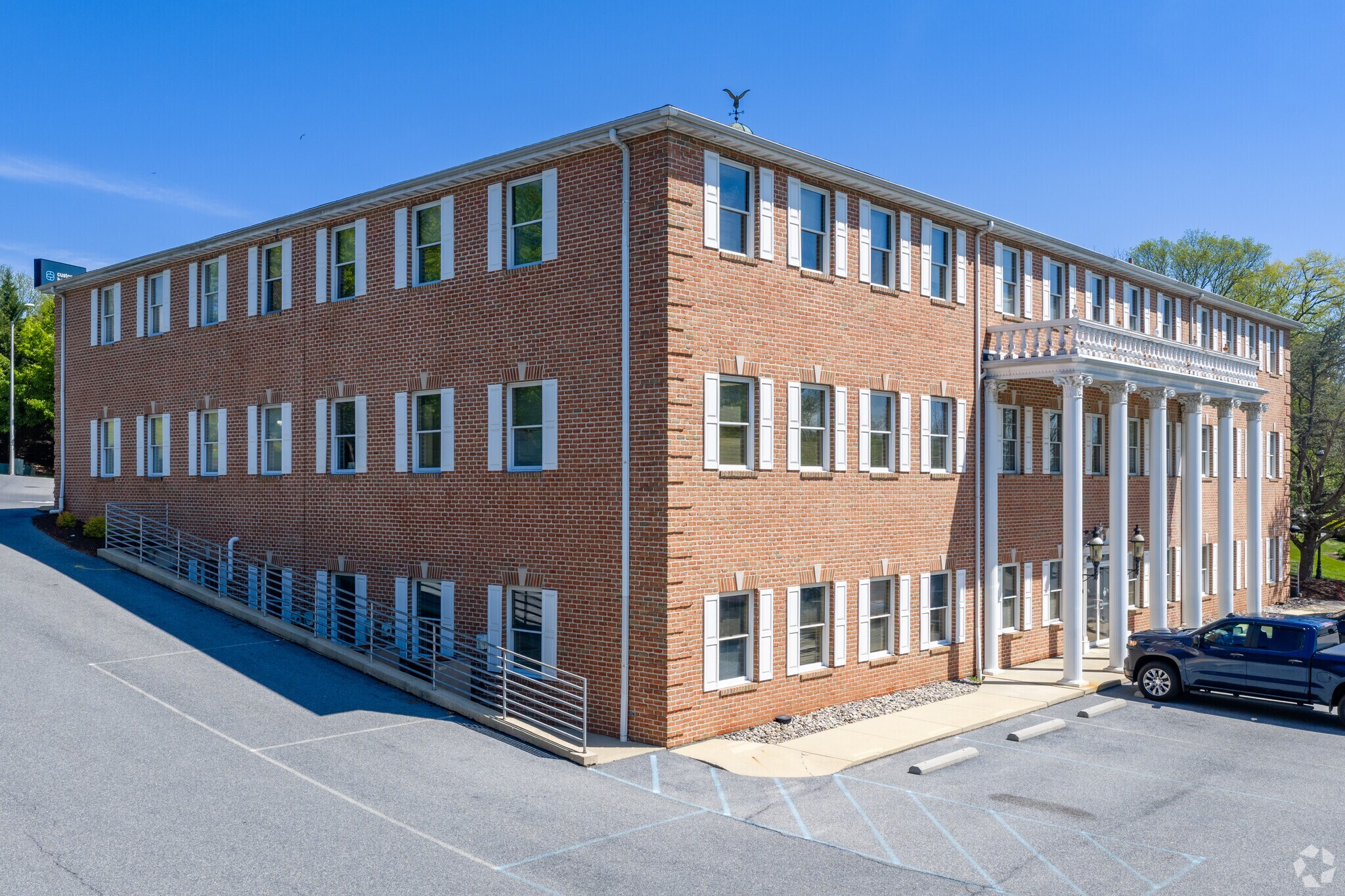 6 Hearthstone Ct, Reading, PA for Rent