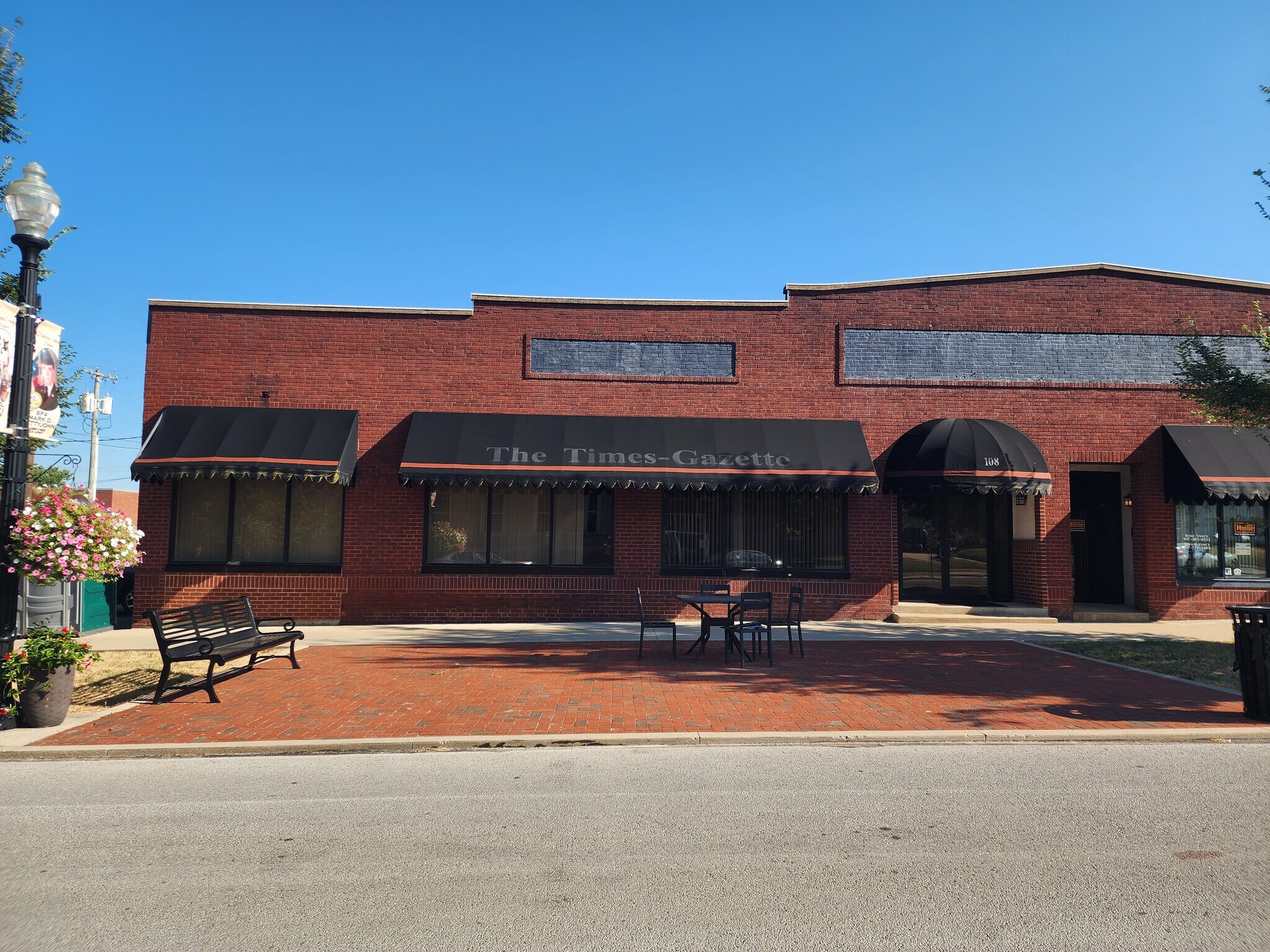 108 Govenor Trimble Pl, Hillsboro, OH for Rent