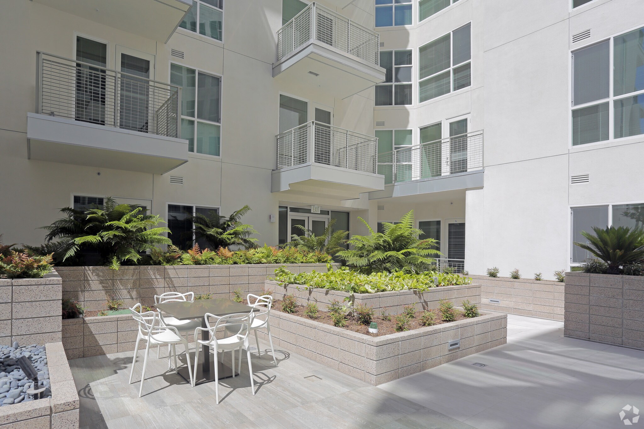 1230 S Olive St, Los Angeles, CA for Rent