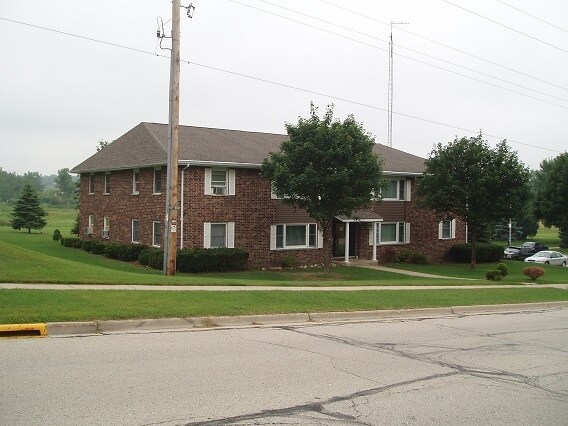 1155-1171 Breckenridge St, Mayville, WI for Sale