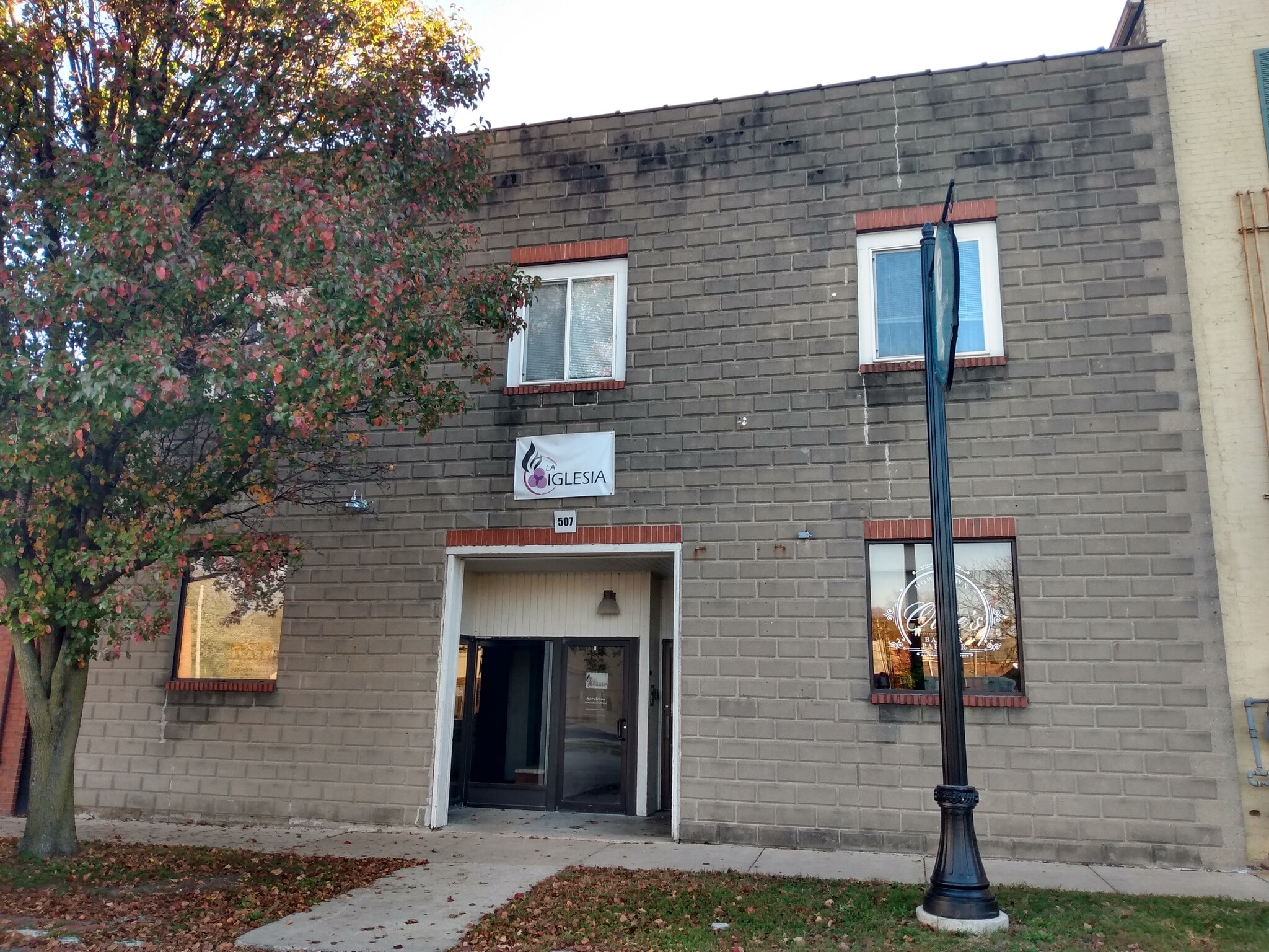 507 N Center St, Bloomington, IL for Rent