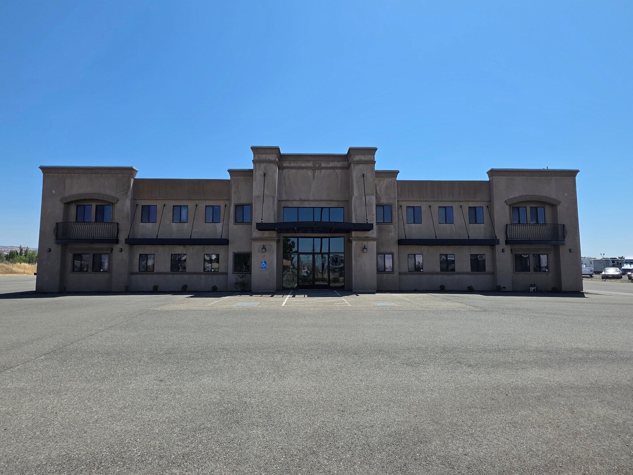 13290 Contractors Dr, Chico, CA for Rent