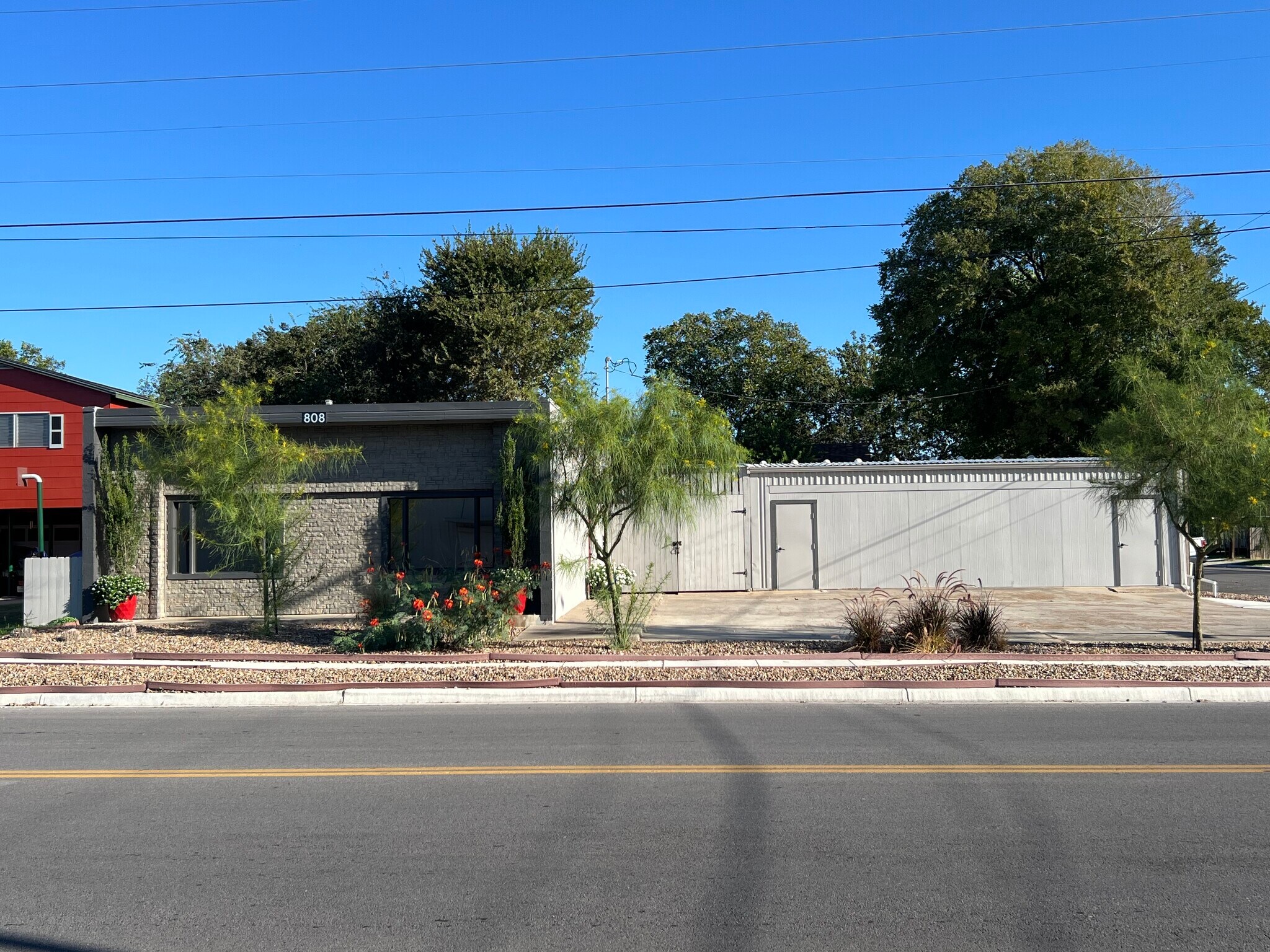 808 E Nueces St, Victoria, TX for Sale