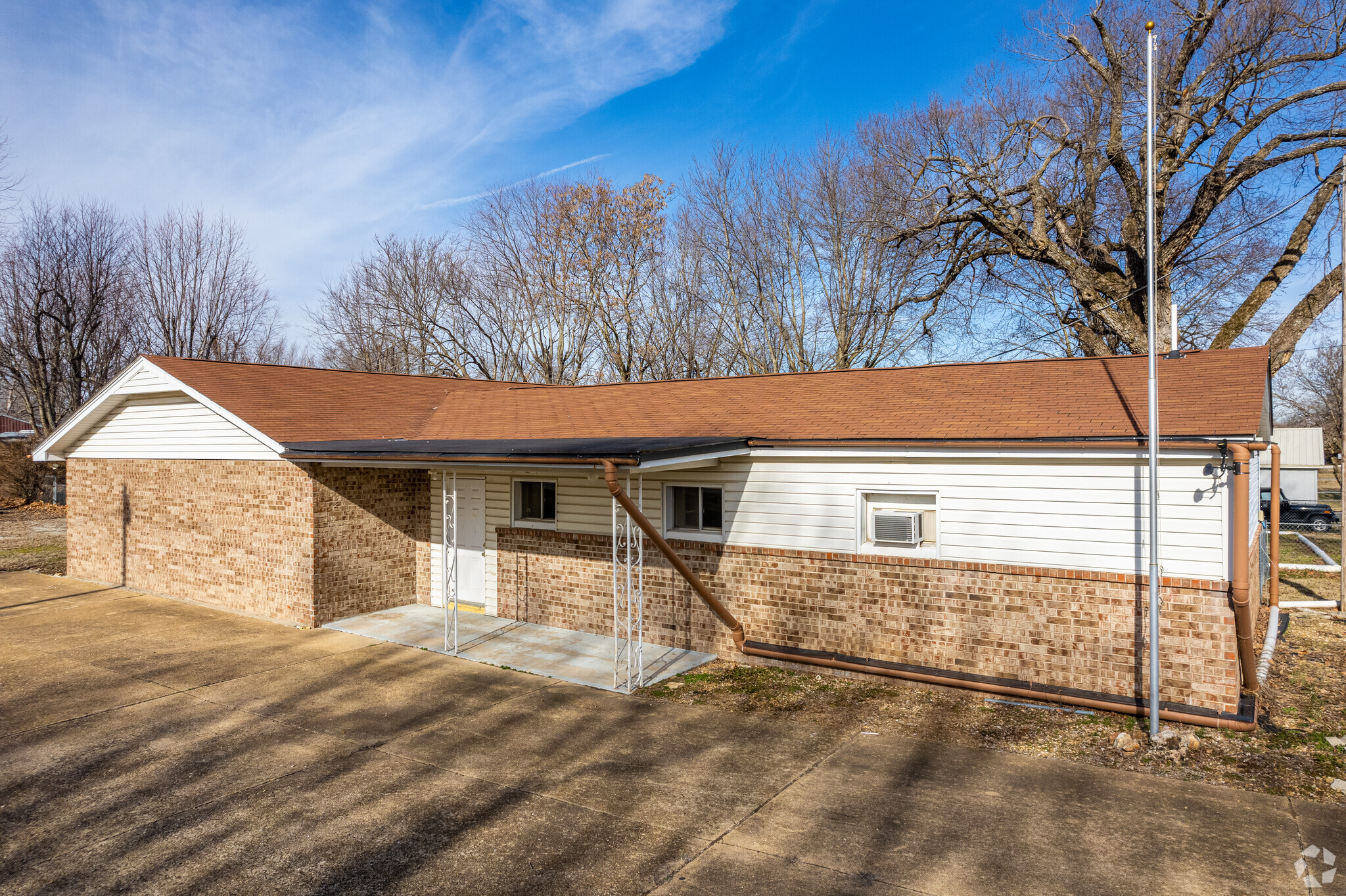 221 S Elder St, Buffalo, MO for Rent