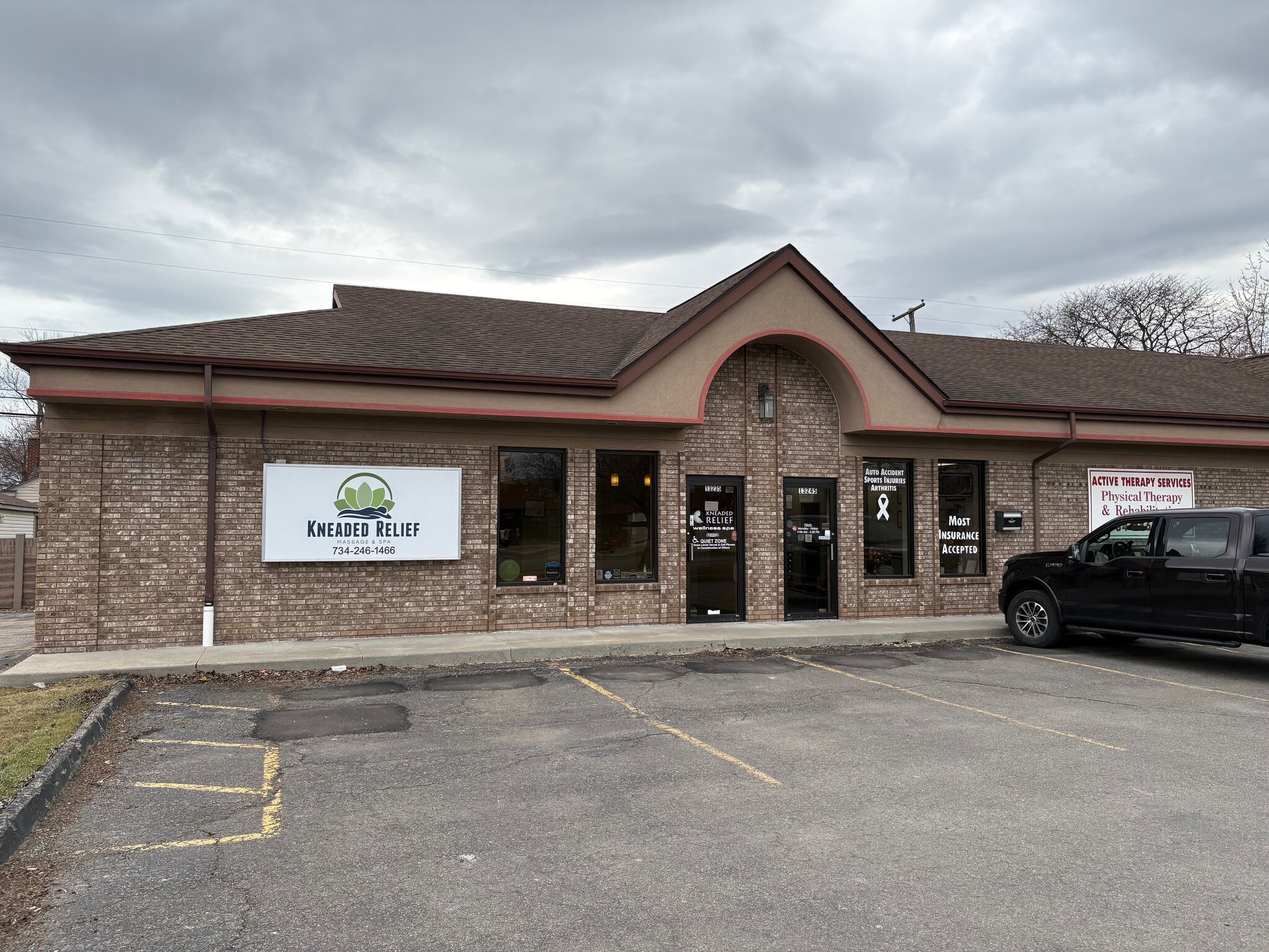 13235-13255 Northline Rd, Southgate, MI for Rent