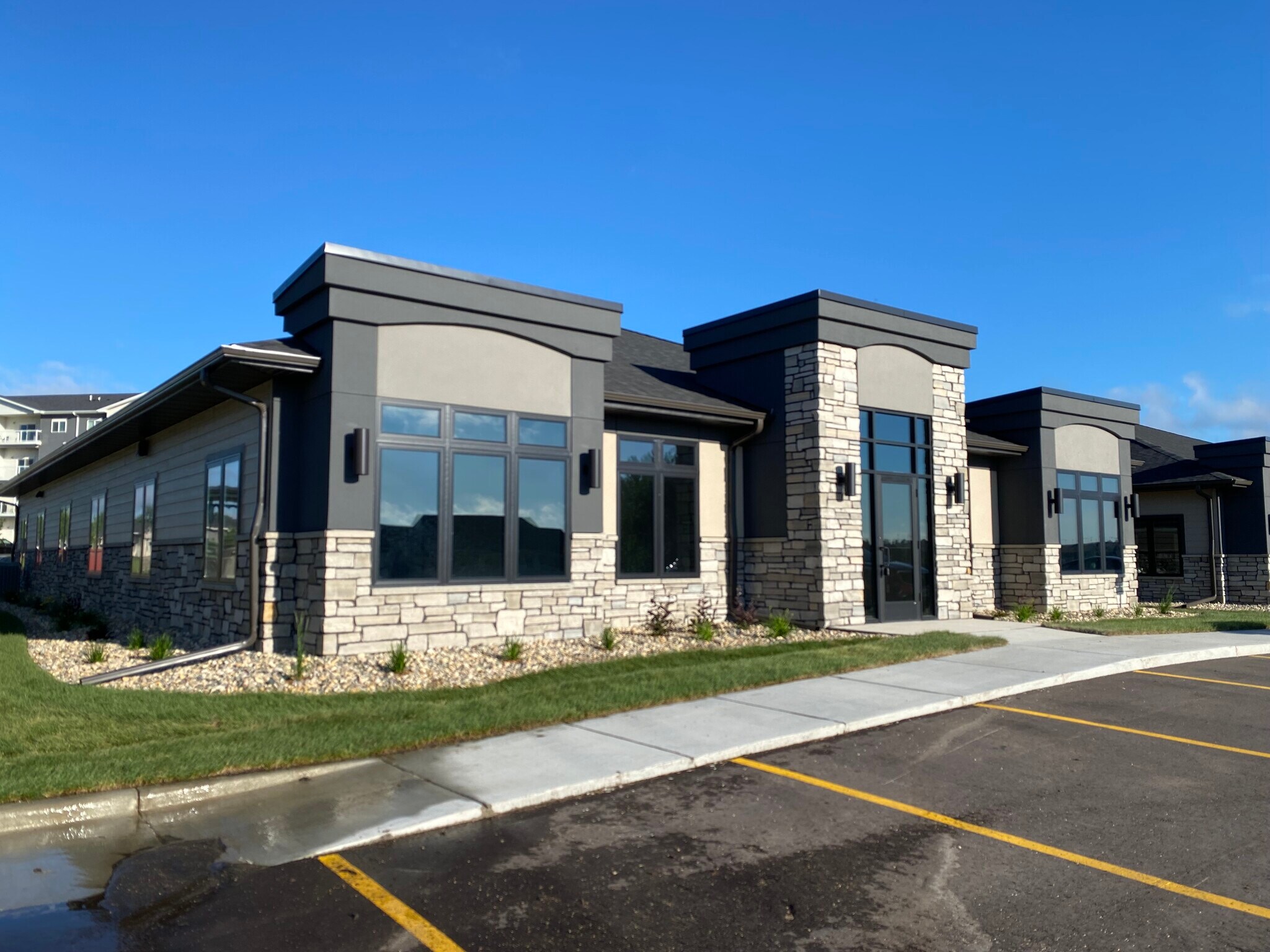 5301 S Sycamore Ave, Sioux Falls, SD for Rent