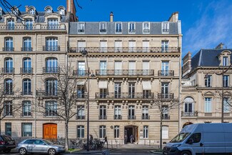 Paris, PAR Office - 8 Avenue Hoche