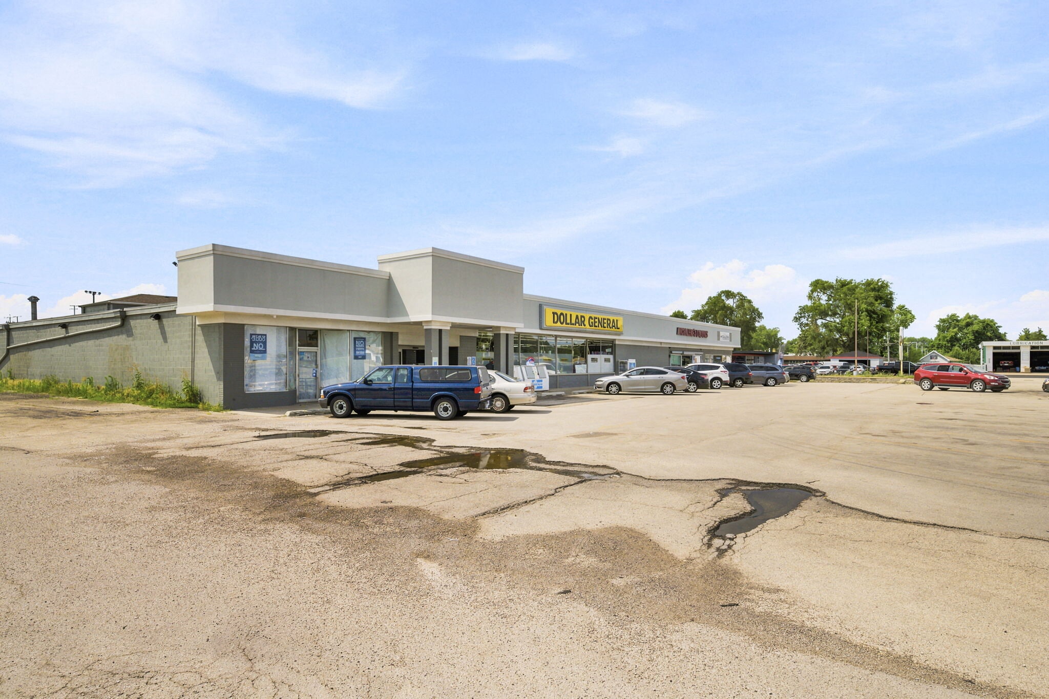 692 Theodore St, Joliet, IL for Rent