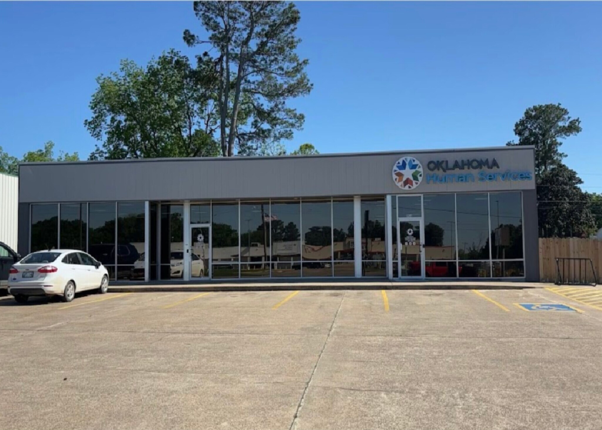 904 E Washington St, Idabel, OK for Sale
