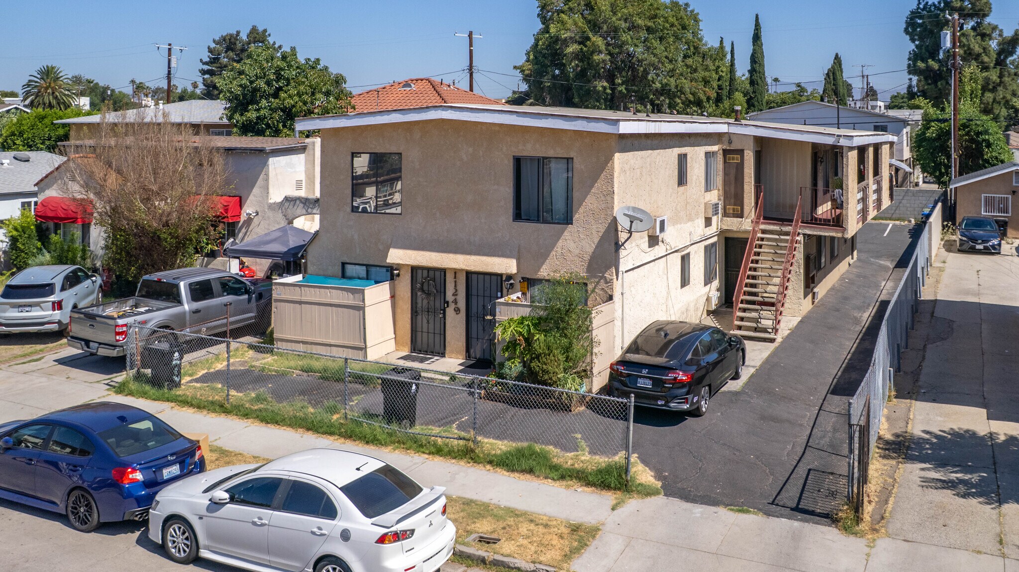 11249 Emelita St, North Hollywood, CA for Sale