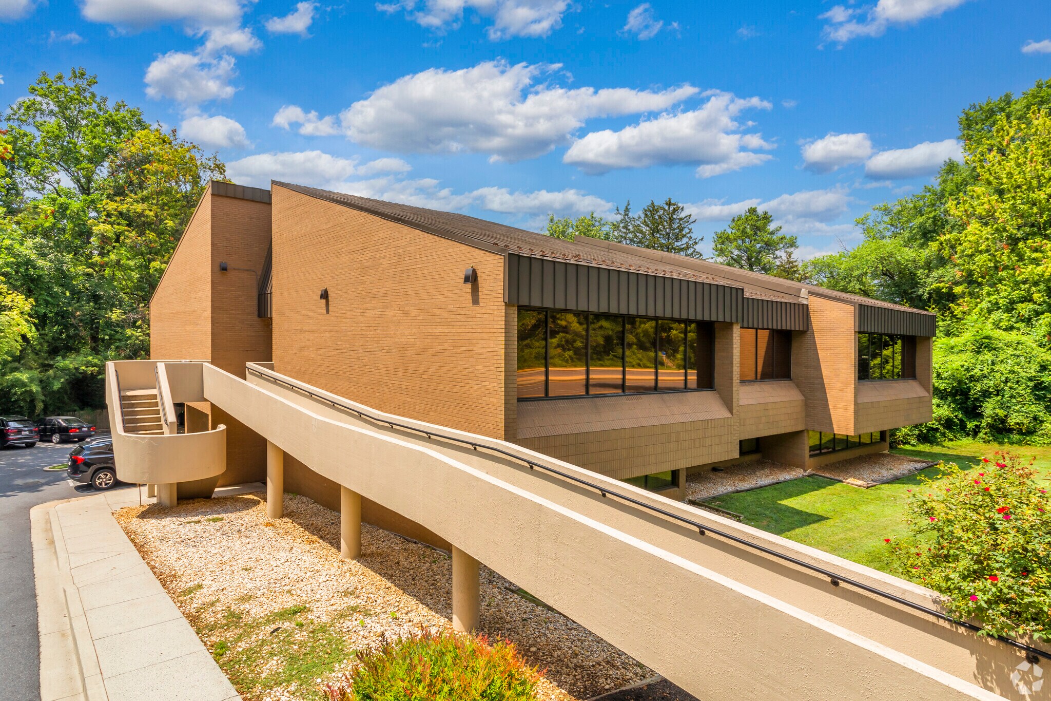 11404 Old Georgetown Rd, Rockville, MD for Rent