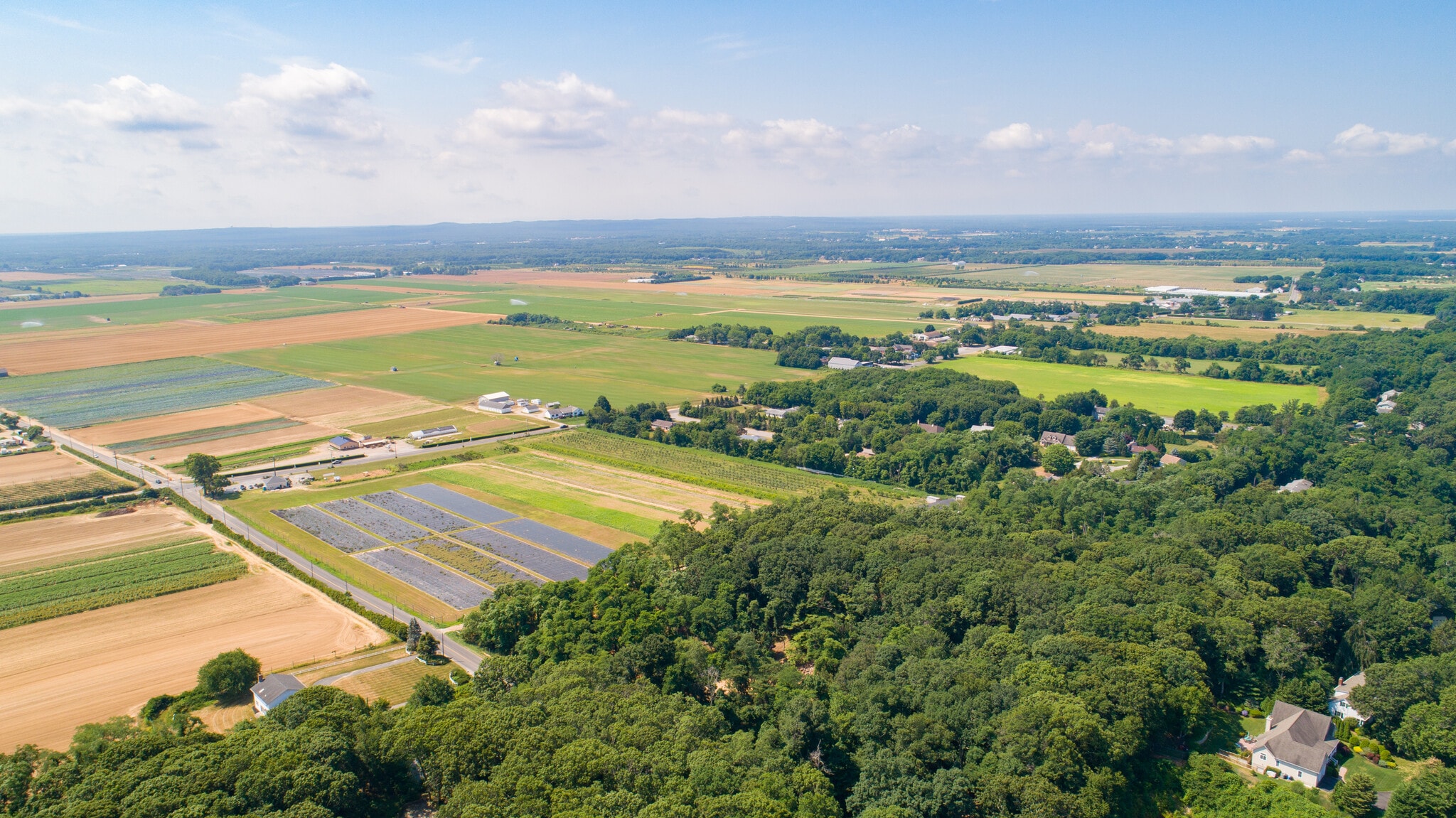 2551 Roanoke Ave, Riverhead, NY for Sale