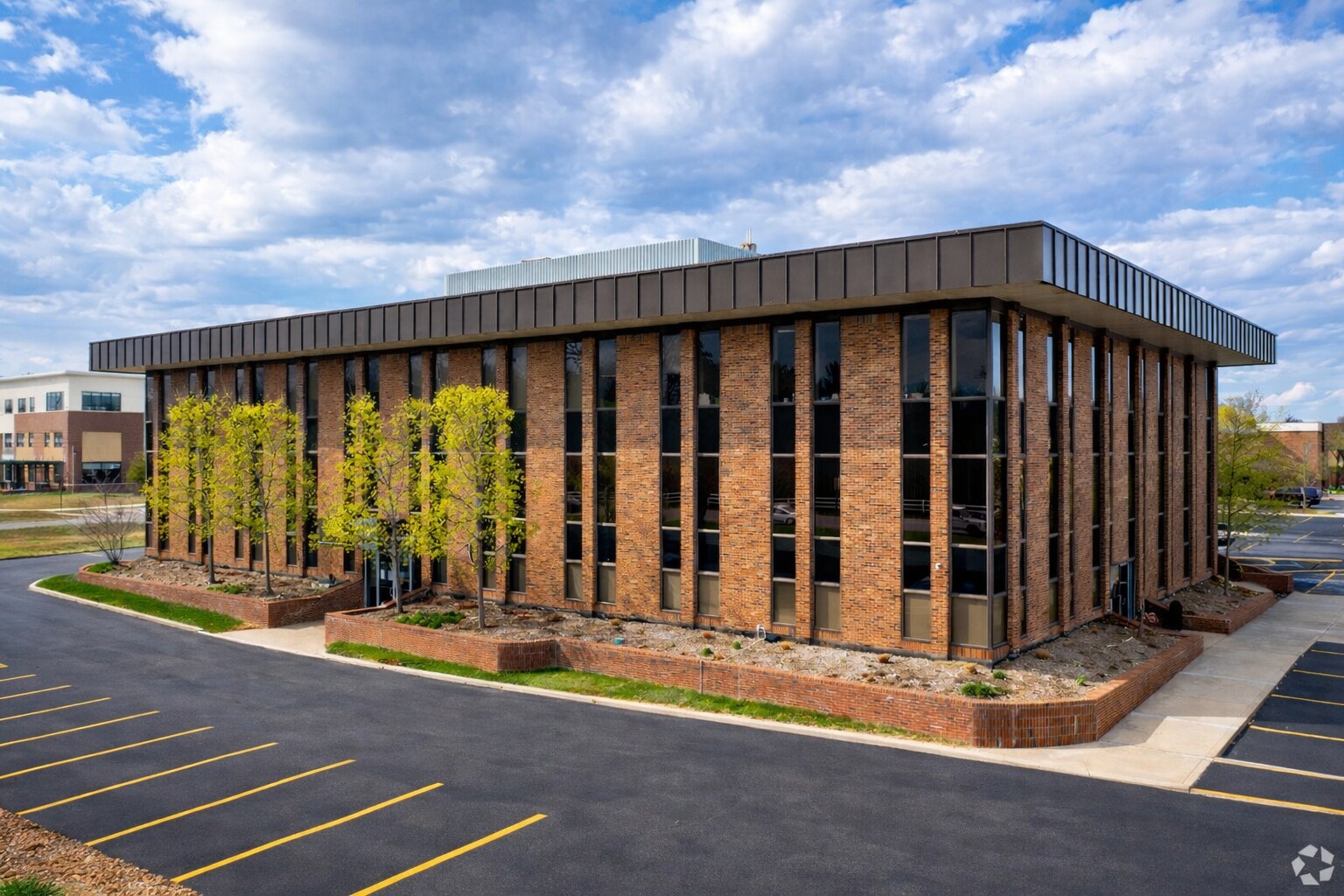 10 W Square Lake Rd, Bloomfield Hills, MI for Rent