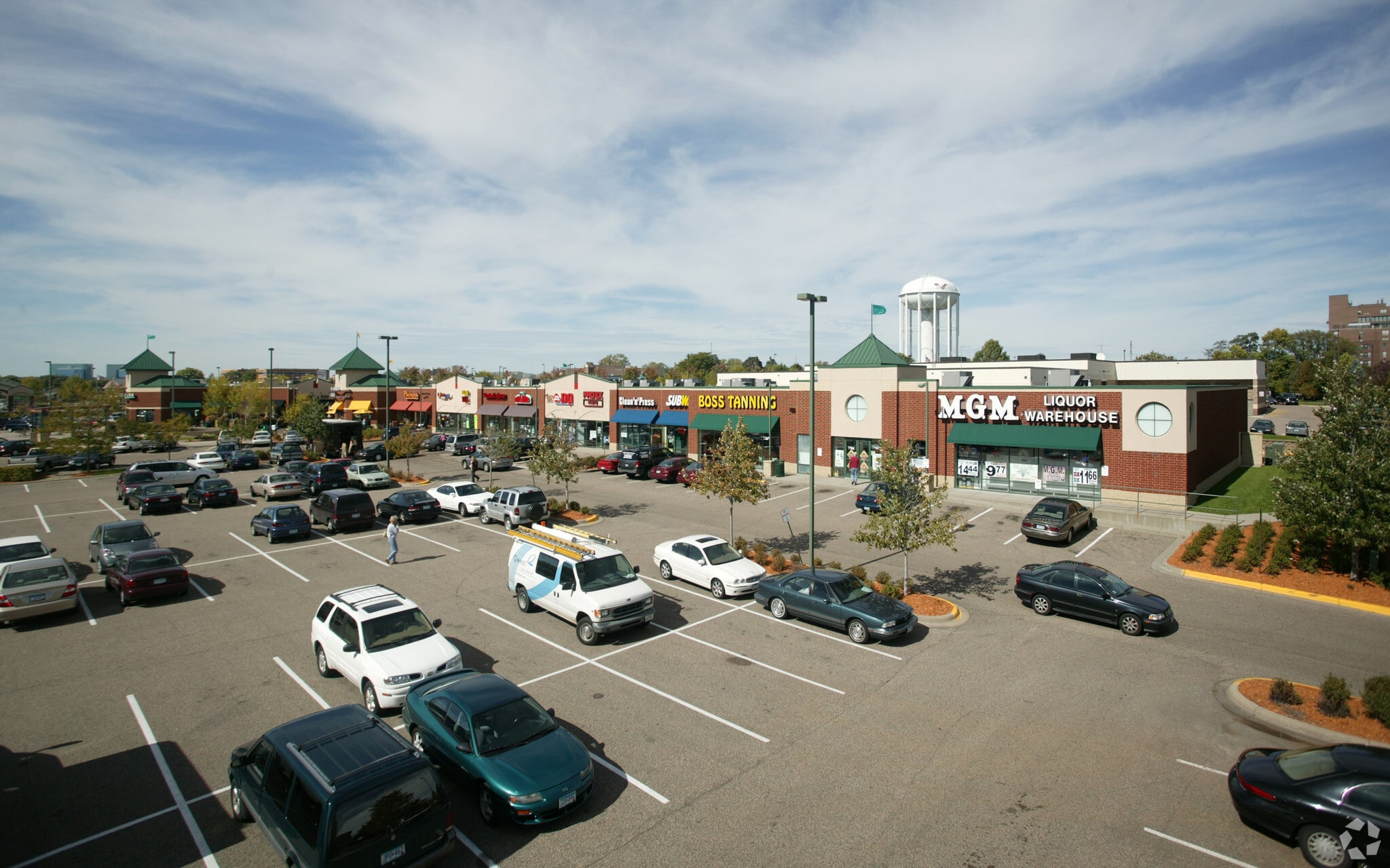 7700-7812 W Highway 55, Golden Valley, MN for Rent