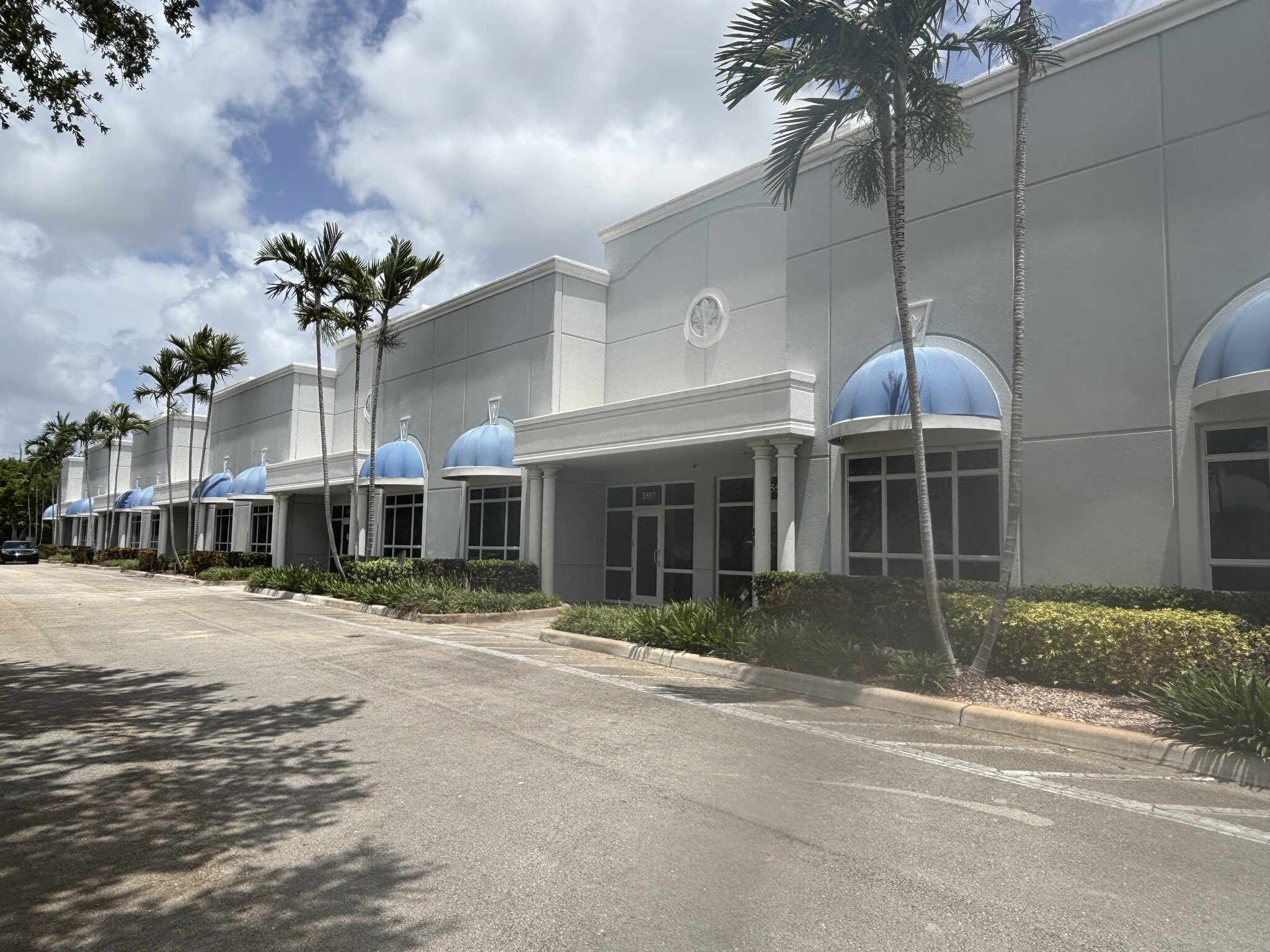 3545-3589 SW 10th St, Pompano Beach, FL for Sale