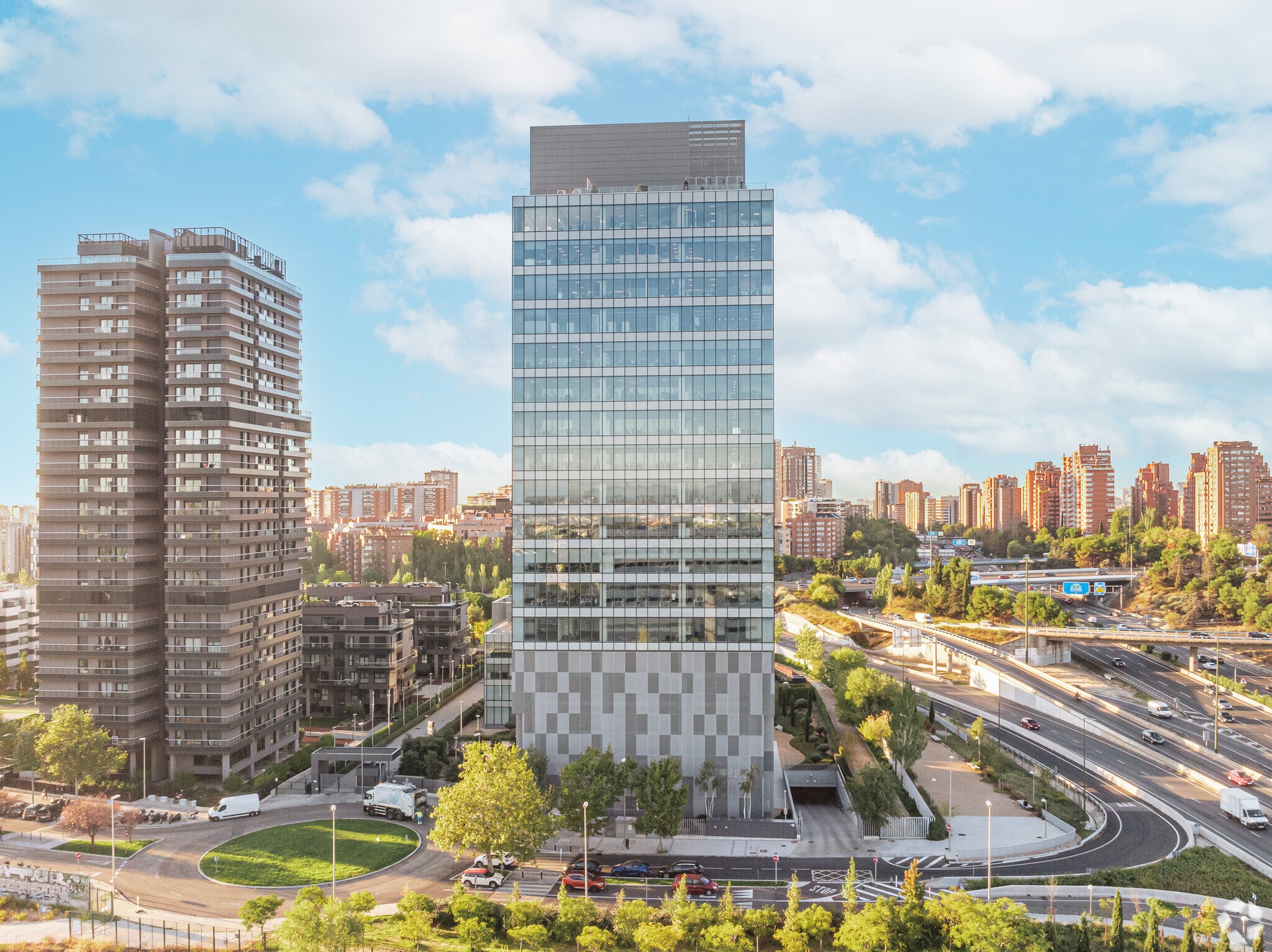 LOOM, Calle Dulce Chacón, 55, Madrid, MAD for Rent
