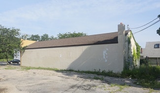 Islip Terrace, NY Freestanding - 99 Carleton Ave