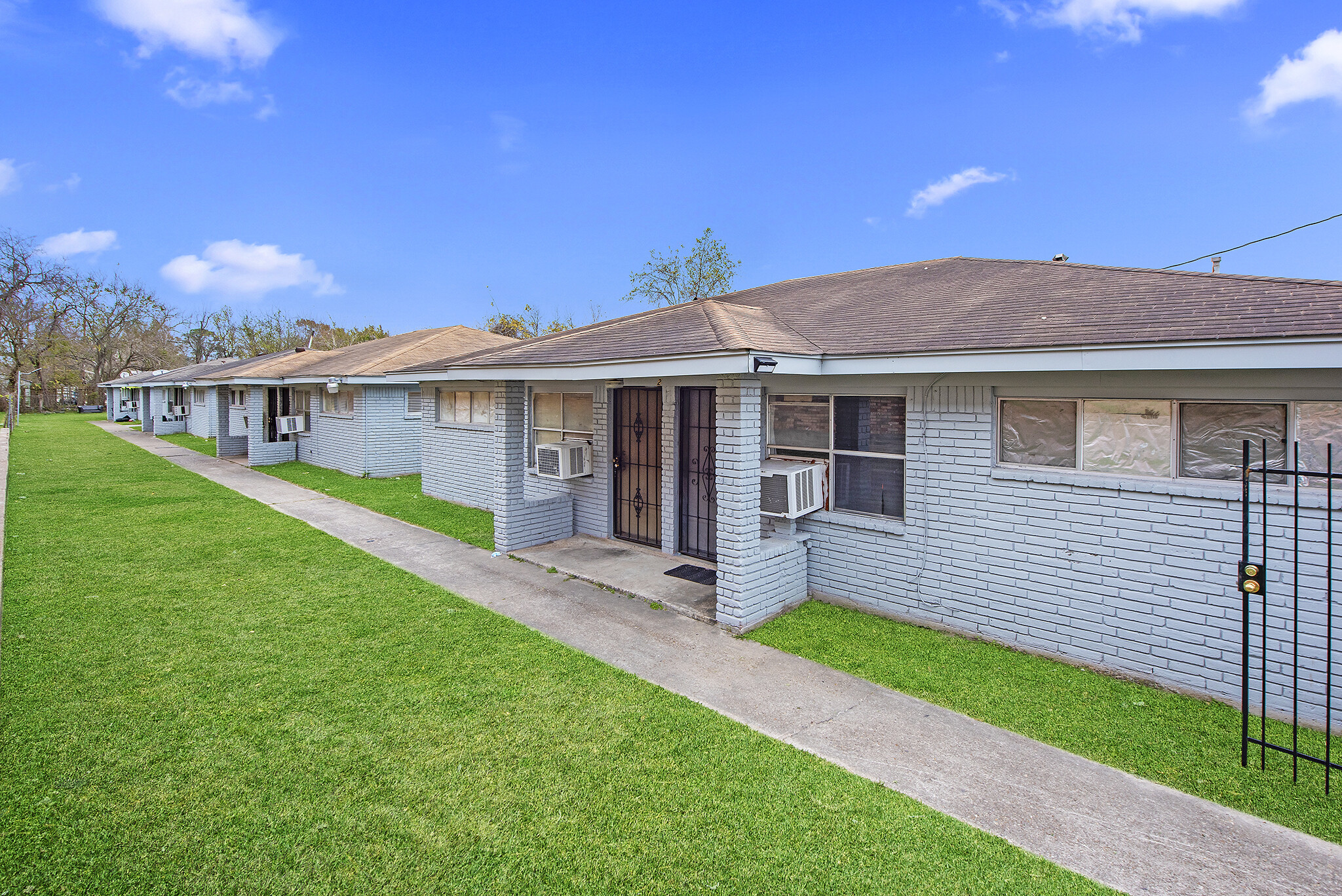 5425 Cavalcade St, Houston, TX for Sale