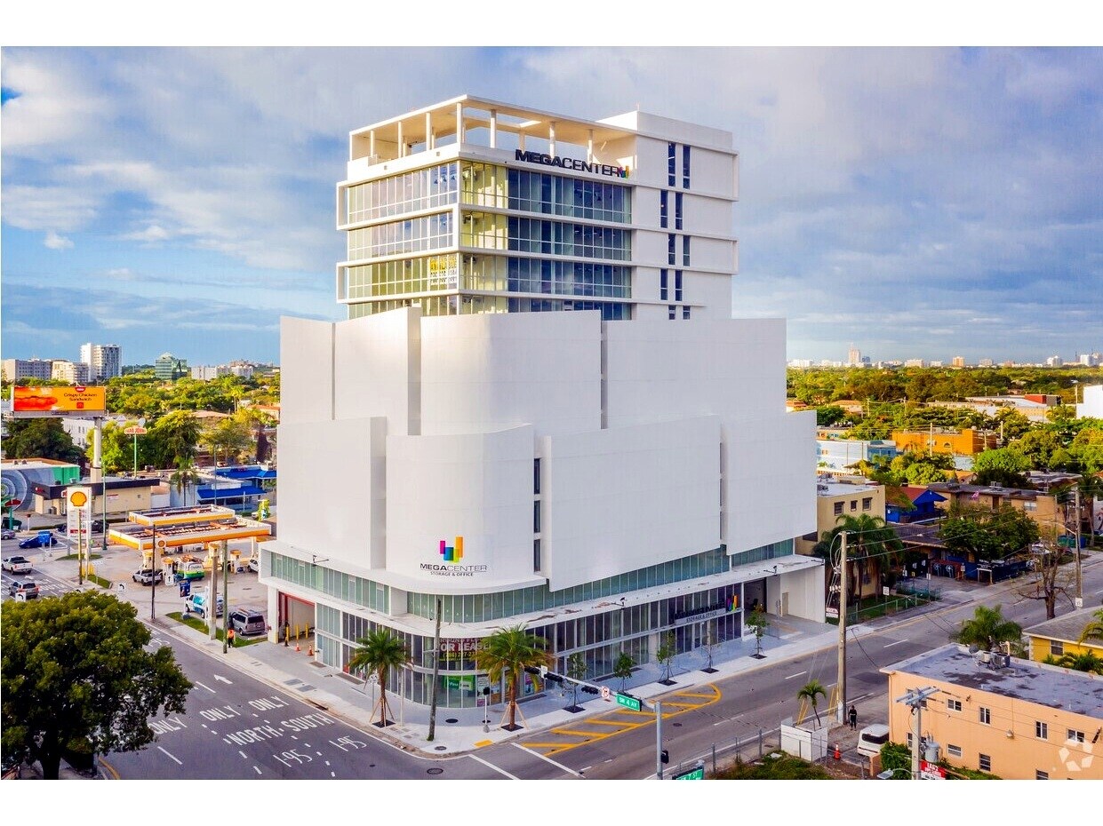 420 SW 7th St, Miami, FL for Rent