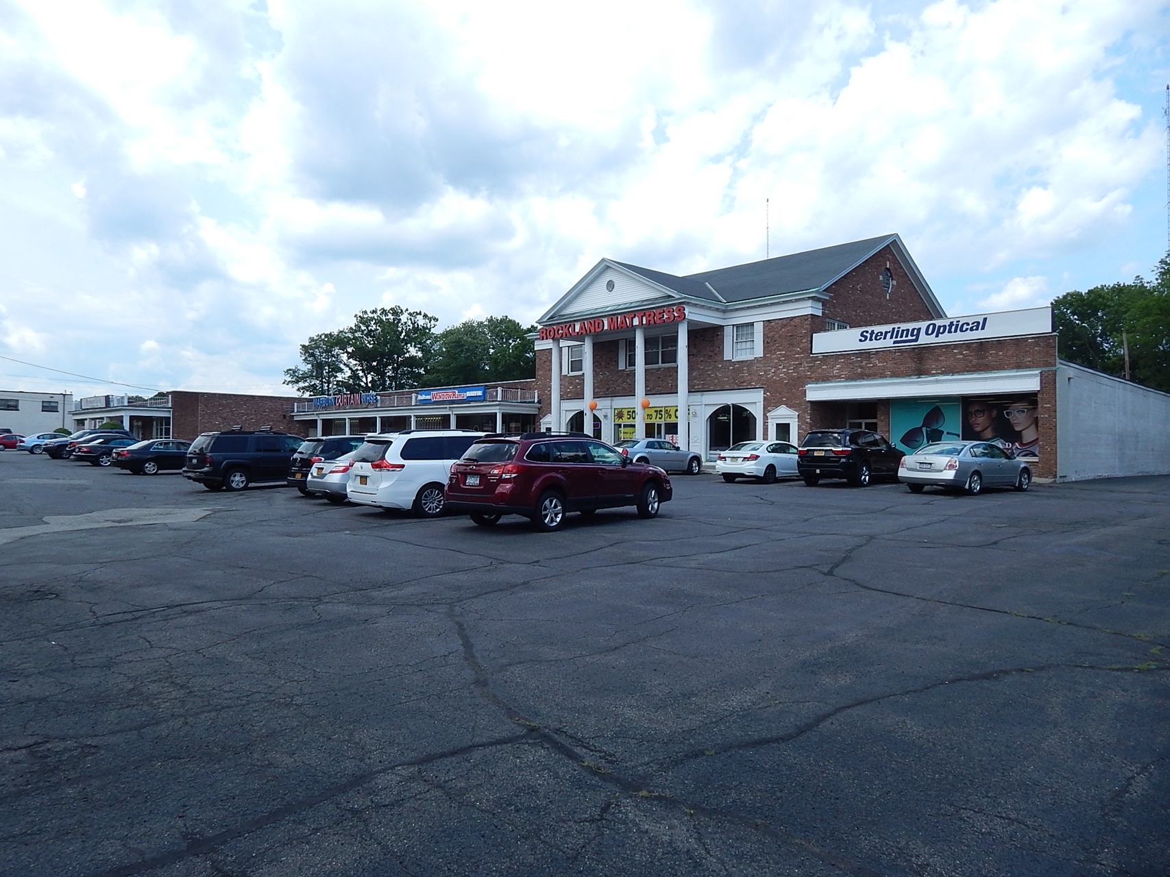 148 E Route 59 Nanuet, NY 10954 - Shopping Center Property for Lease on ...