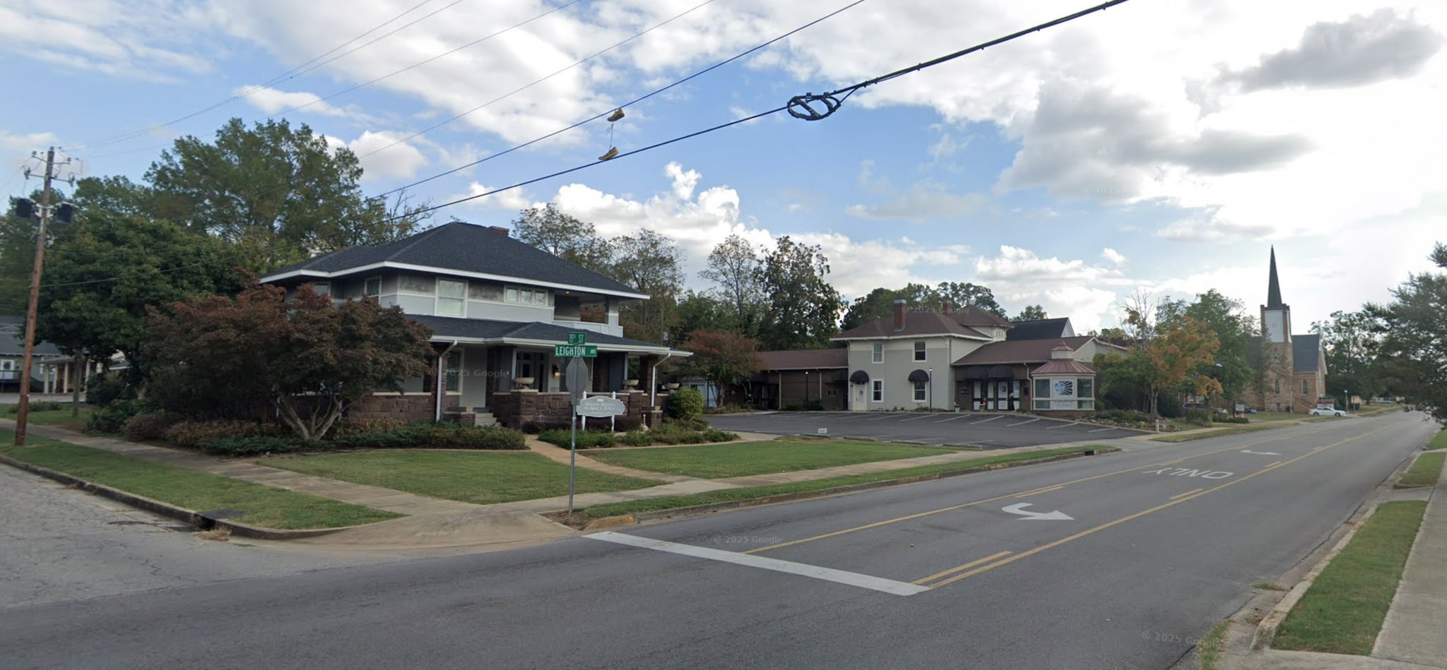 1419 Leighton Ave, Anniston, AL for Rent