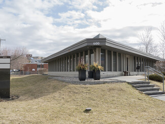 Laval, QC Loft/Creative Space - 600 Rue Cardinal