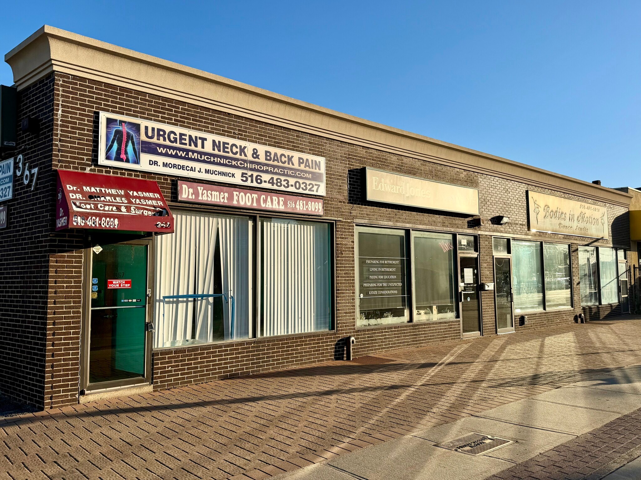 361-367 Hempstead Ave, West Hempstead, NY for Rent