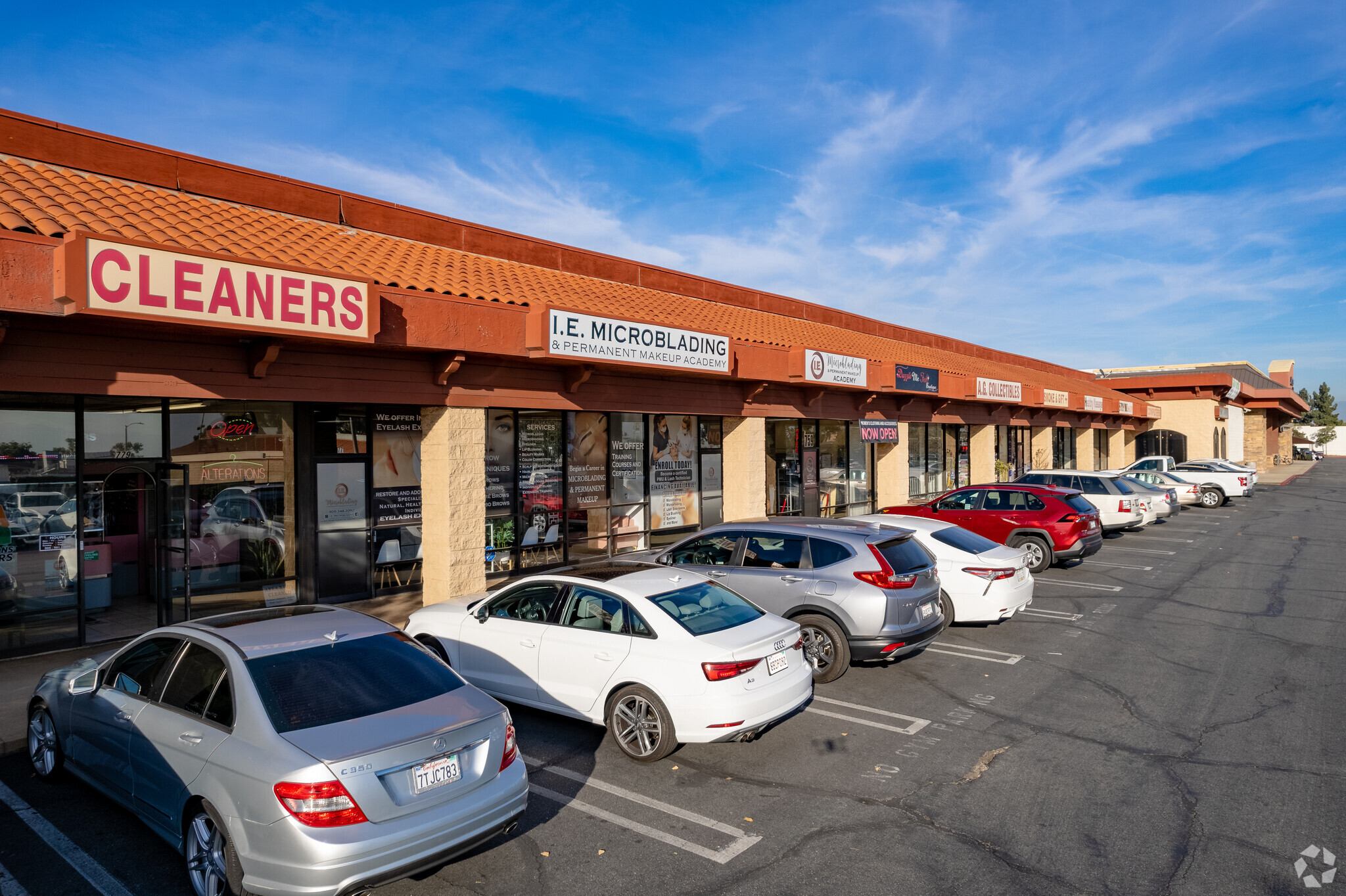 711-785 W Foothill Blvd, Upland, CA for Rent