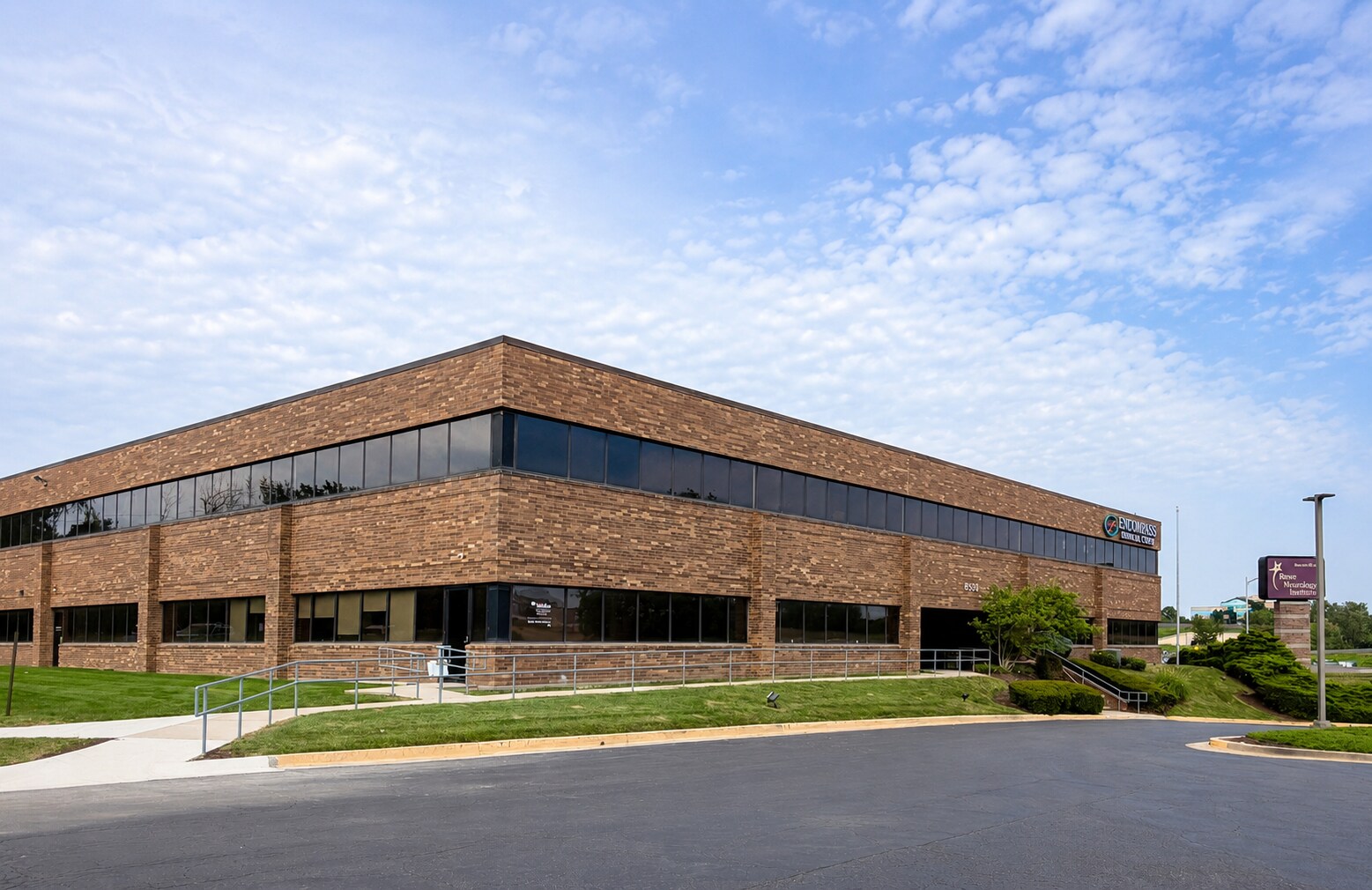 8550 Marshall Dr, Lenexa, KS for Rent