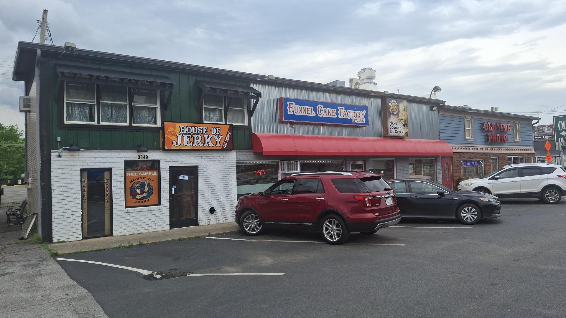 3349 Parkway, Pigeon Forge, TN for Rent